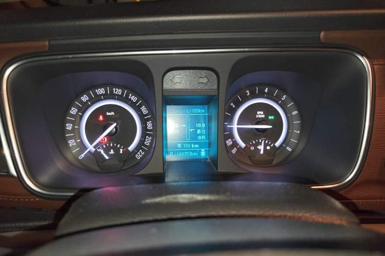 Used Buick GL8 2017 25S Comfort Version China V Standard Instrument Cluster