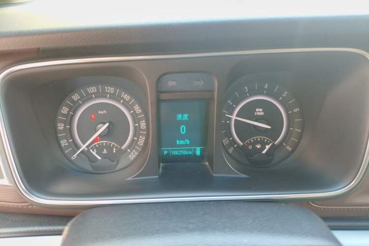 Used Buick GL8 2017 25S Prestige Version China V Standard Instrument Cluster
