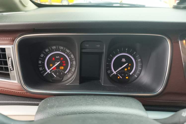 Used Buick GL8 2017 25S Prestige Version China V Standard Instrument Cluster