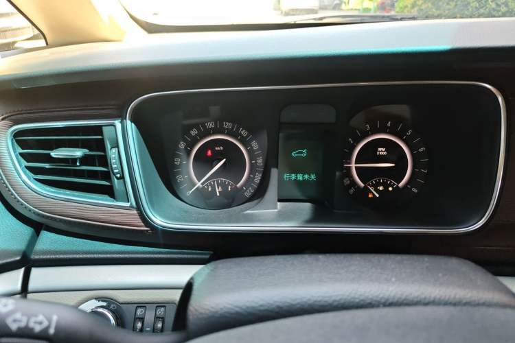 Used Buick GL8 2017 25S Comfort Version China V Standard Instrument Cluster