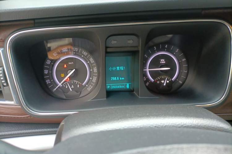 Used Buick GL8 2017 25S Luxury Version China V Standard Instrument Cluster