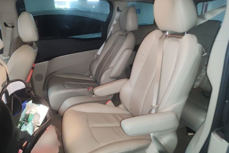 Used Buick GL8 2017 25S Luxury Version China V Standard Interior 4