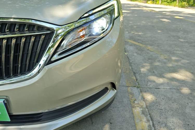 Used Buick GL8 2017 ES 28T Comfort Model China V Standard Left Front Headlight