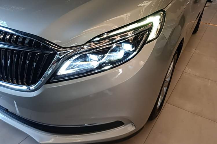 Used Buick GL8 2017 ES 28T Premium Version China V Standard Left Front Headlight