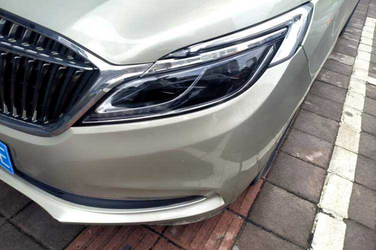 Used Buick GL8 2017 ES 28T Luxury Model China V Standard Left Front Headlight