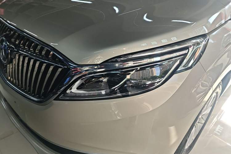 Used Buick GL8 2017 ES 28T Premium Version China V Standard Left Front Headlight