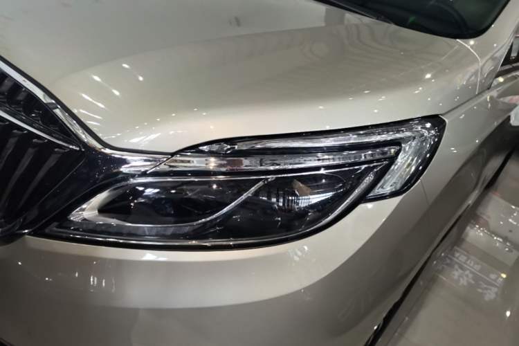 Used Buick GL8 2017 ES 28T Luxury Model China V Standard Left Front Headlight