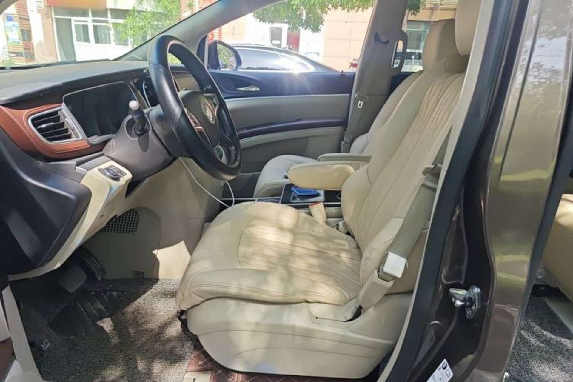 Used Buick GL8 2017 25S Comfort Version China V Standard Left Front Seat