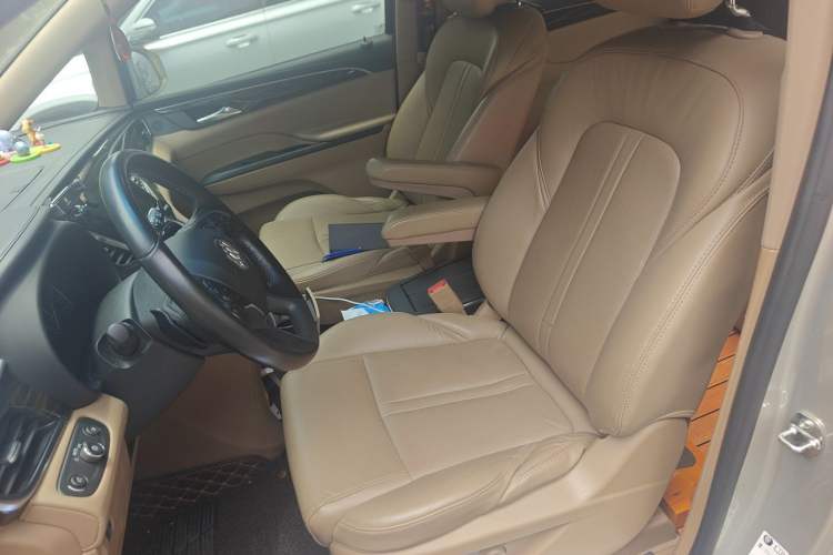Used Buick GL8 2017 ES 28T Luxury Model China V Standard Left Front Seat