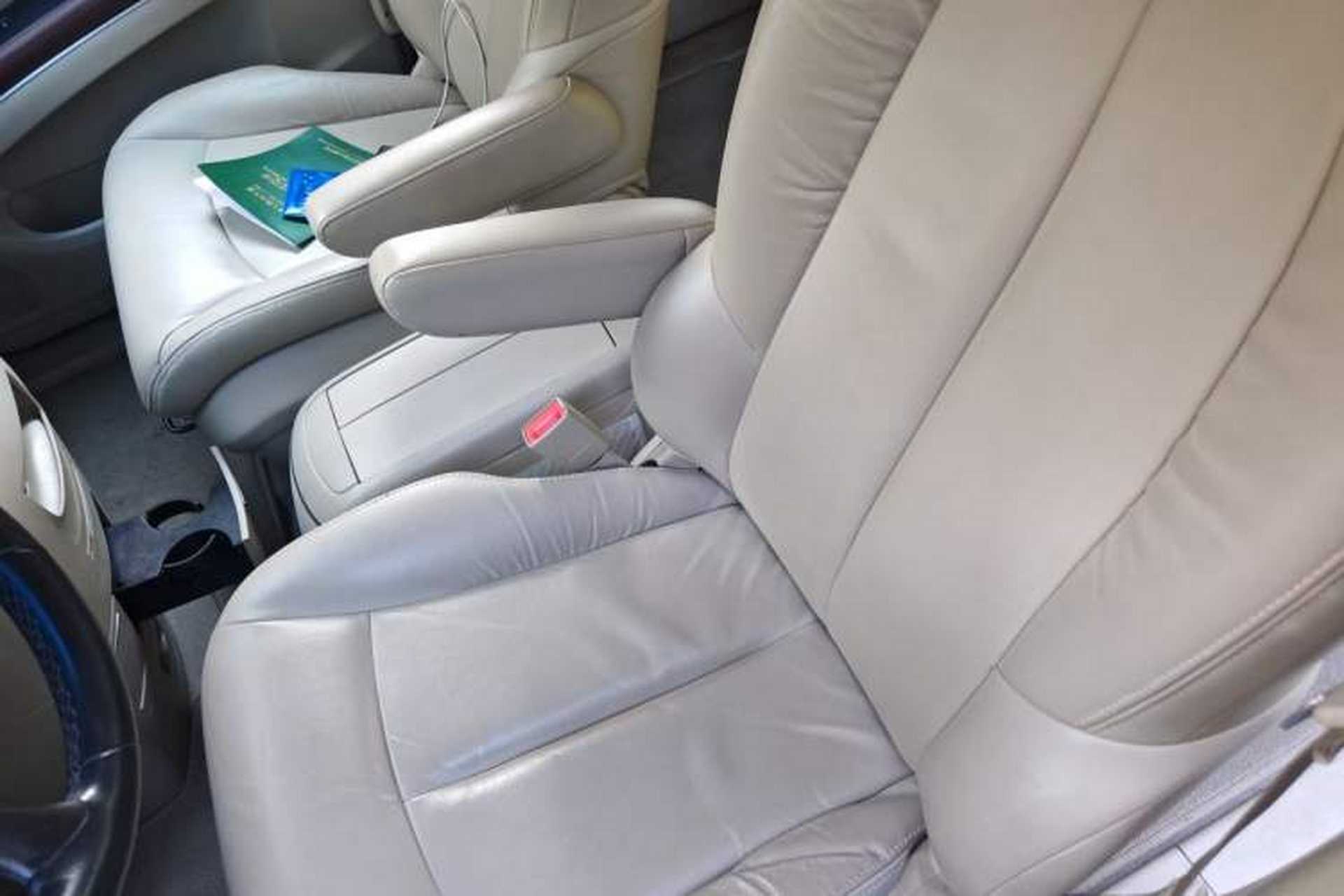 Used Buick GL8 2017 25S Luxury Version China V Standard Left Front Seat