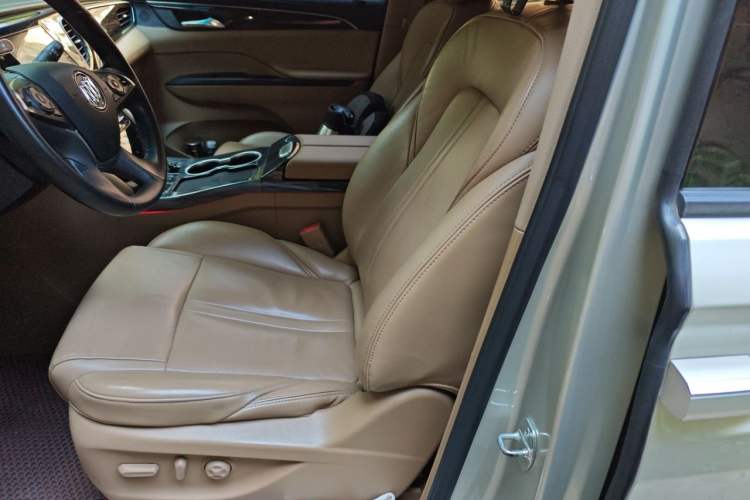 Used Buick GL8 2017 ES 28T Luxury Model China V Standard Left Front Seat