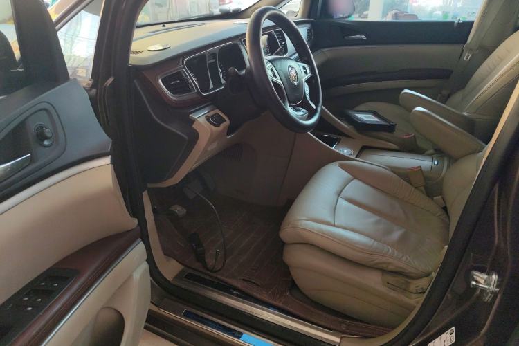 Used Buick GL8 2017 25S Luxury Version China V Standard Left Front Seat