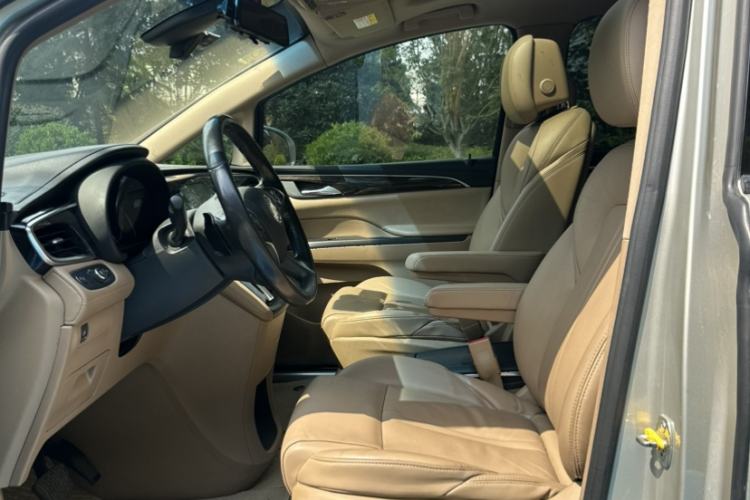Used Buick GL8 2017 ES 28T Luxury Model China V Standard Left Front Seat
