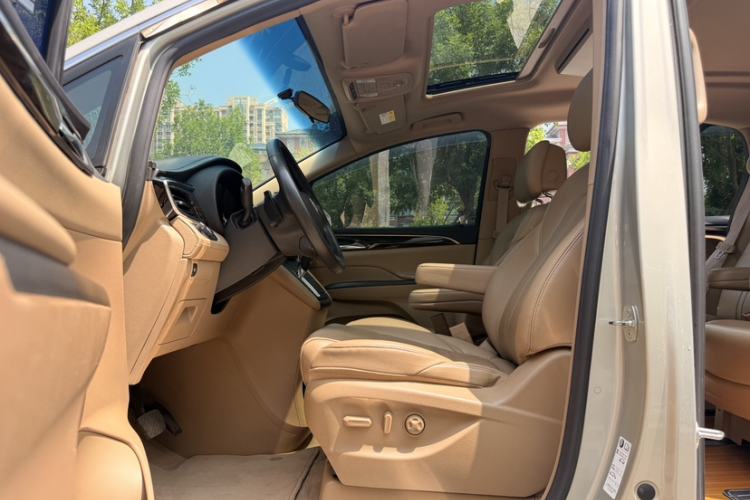 Used Buick GL8 2017 ES 28T Premium Version China V Standard Left Front Seat