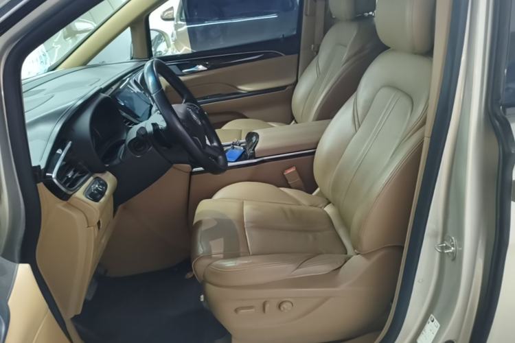 Used Buick GL8 2017 ES 28T Premium Version China V Standard Left Front Seat