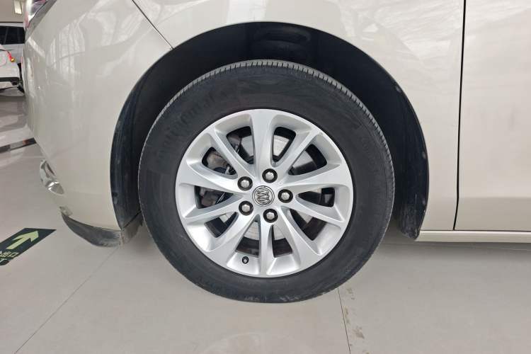 Used Buick GL8 2017 ES 28T Comfort Model China V Standard Left Front Wheel Hub