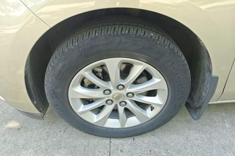 Used Buick GL8 2017 ES 28T Comfort Model China V Standard Left Front Wheel Hub