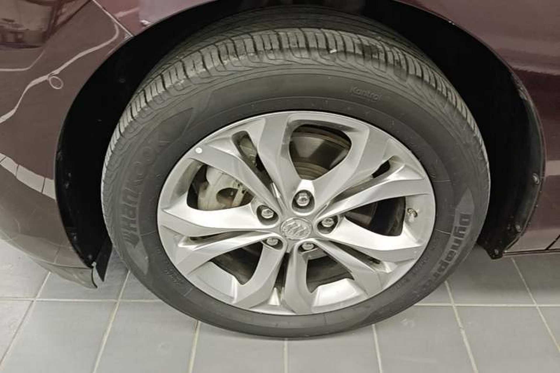 Used Buick GL8 2017 28T Avenir Avia National Emission Standard V Left Front Wheel Hub
