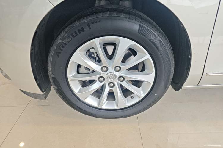 Used Buick GL8 2017 ES 28T Comfort Model China V Standard Left Front Wheel Hub