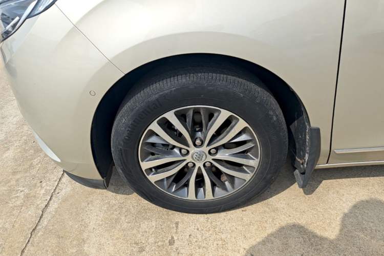 Used Buick GL8 2017 ES 28T Flagship Model China V Standard Left Front Wheel Hub