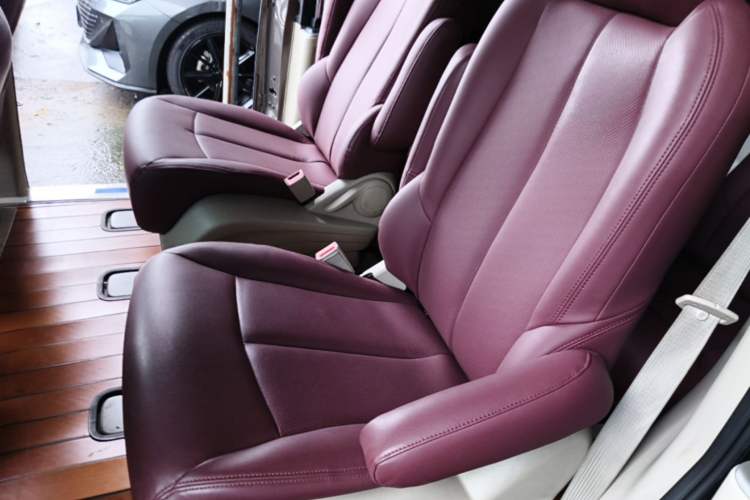 Used Buick GL8 2017 25S Comfort Version China V Standard Left Rear Seat
