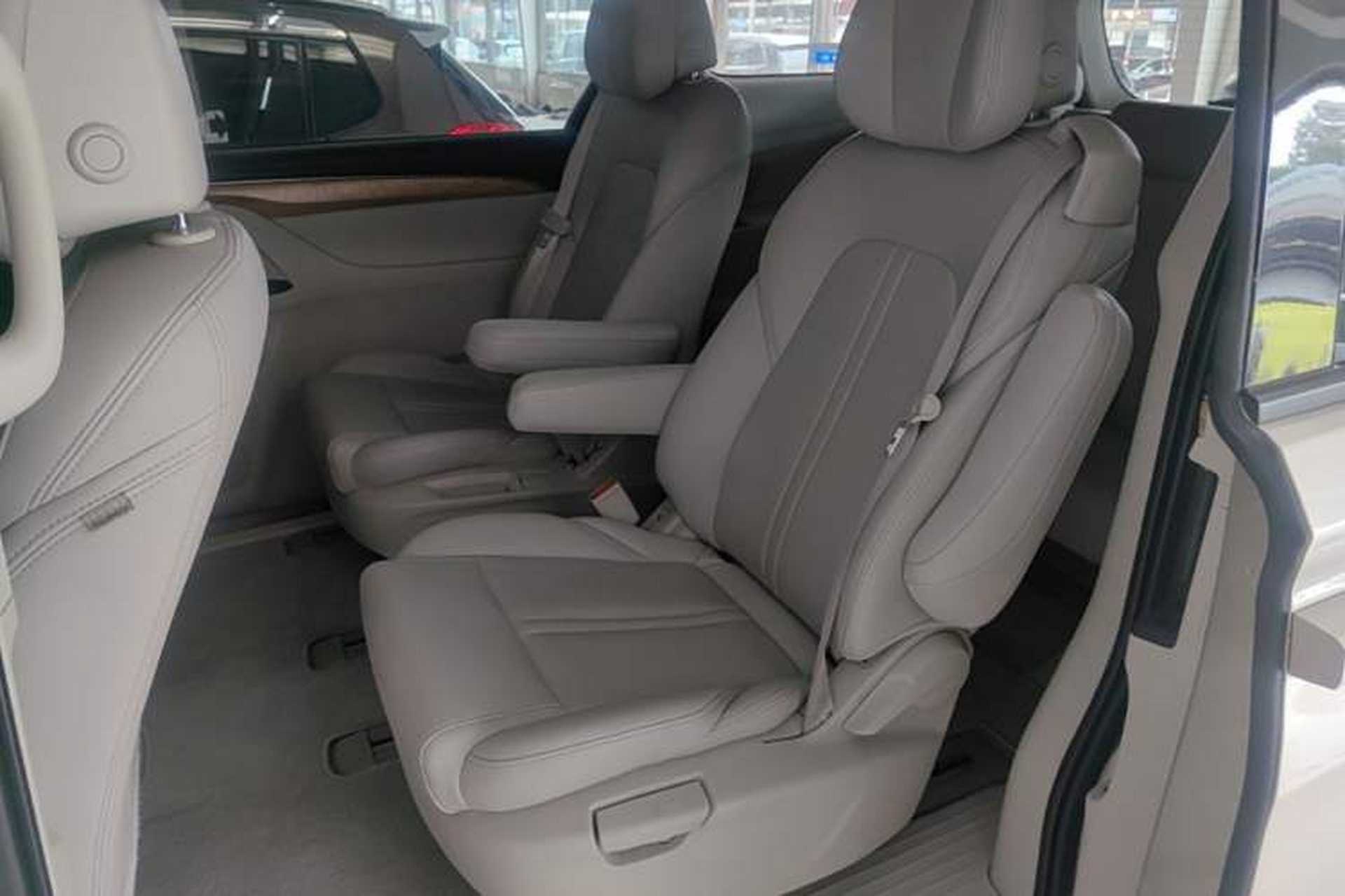 Used Buick GL8 2017 ES 28T Comfort Model China V Standard Left Rear Seat