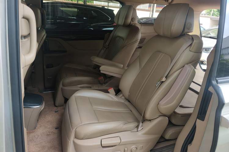 Used Buick GL8 2017 ES 28T Flagship Model China V Standard Left Rear Seat