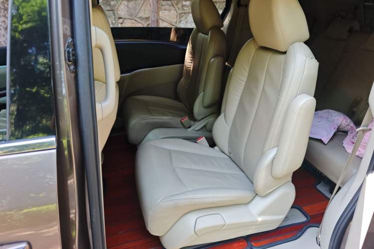 Used Buick GL8 2017 25S Prestige Version China V Standard Left Rear Seat