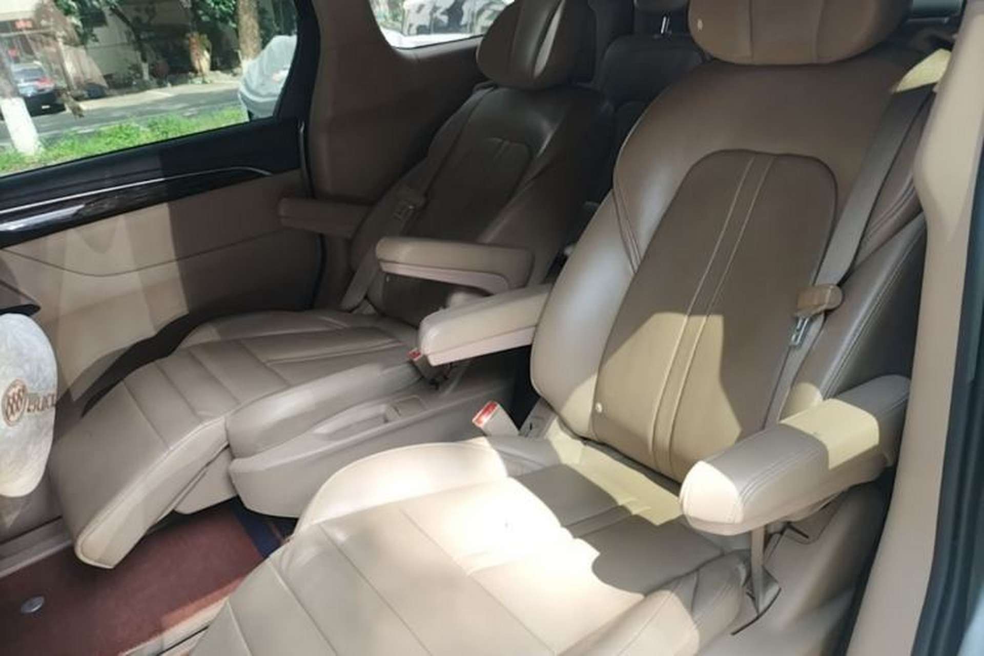 Used Buick GL8 2017 ES 28T Flagship Model China V Standard Left Rear Seat