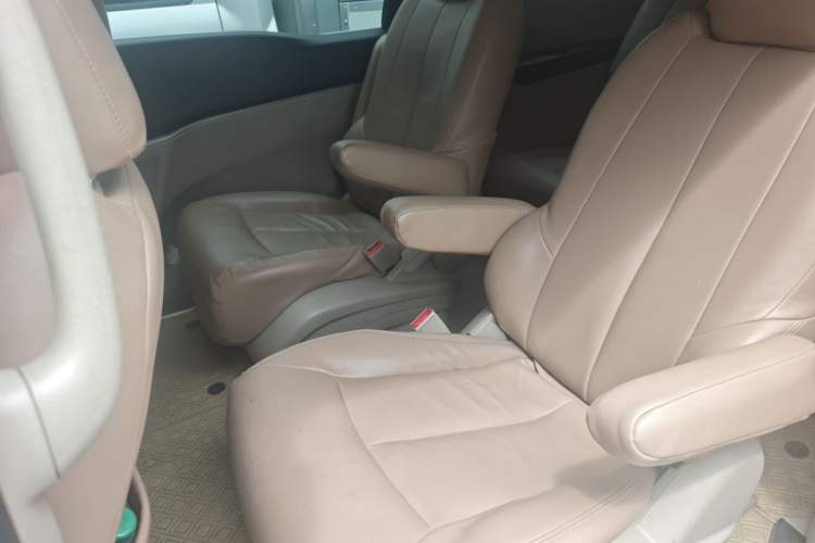 Used Buick GL8 2017 25S Comfort Version China V Standard Left Rear Seat