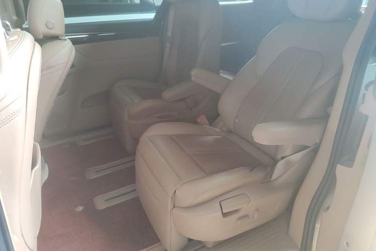Used Buick GL8 2017 ES 28T Luxury Model China V Standard Left Rear Seat
