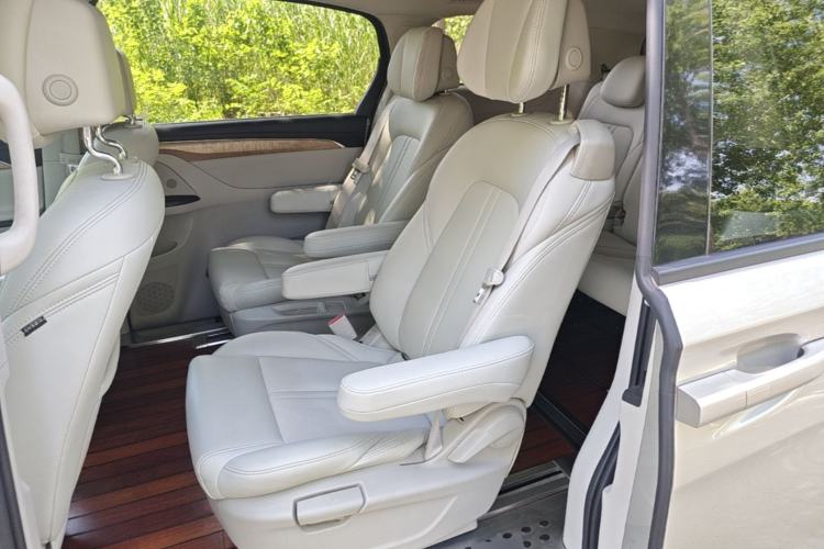 Used Buick GL8 2017 ES 28T Comfort Model China V Standard Left Rear Seat