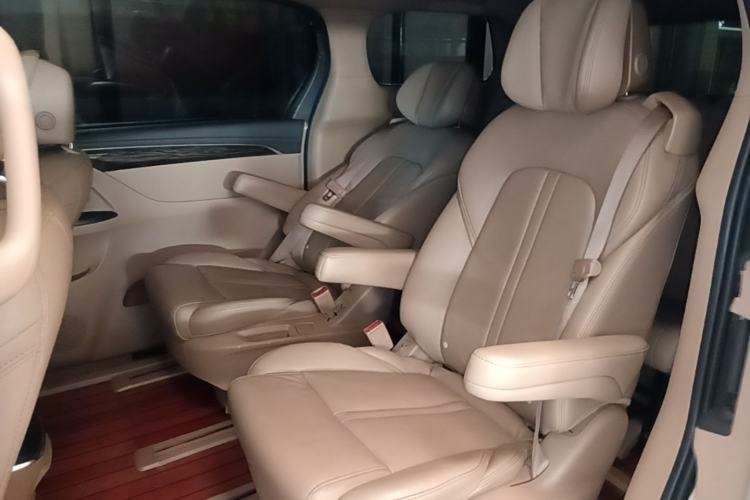 Used Buick GL8 2017 ES 28T Premium Version China V Standard Left Rear Seat