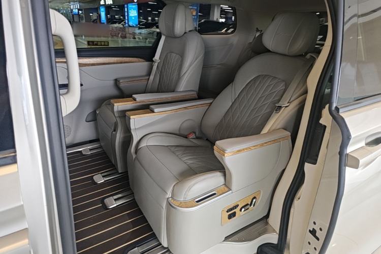 Used Buick GL8 2017 ES 28T Comfort Model China V Standard Left Rear Seat