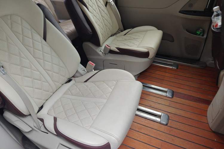 Used Buick GL8 2017 ES 28T Comfort Model China V Standard Left Rear Seat