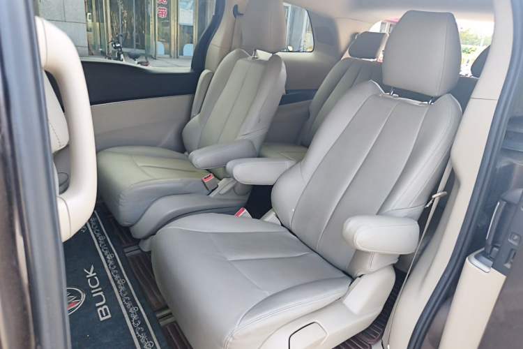Used Buick GL8 2017 25S Comfort Version China V Standard Left Rear Seat