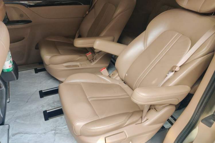 Used Buick GL8 2017 ES 28T Premium Version China V Standard Left Rear Seat