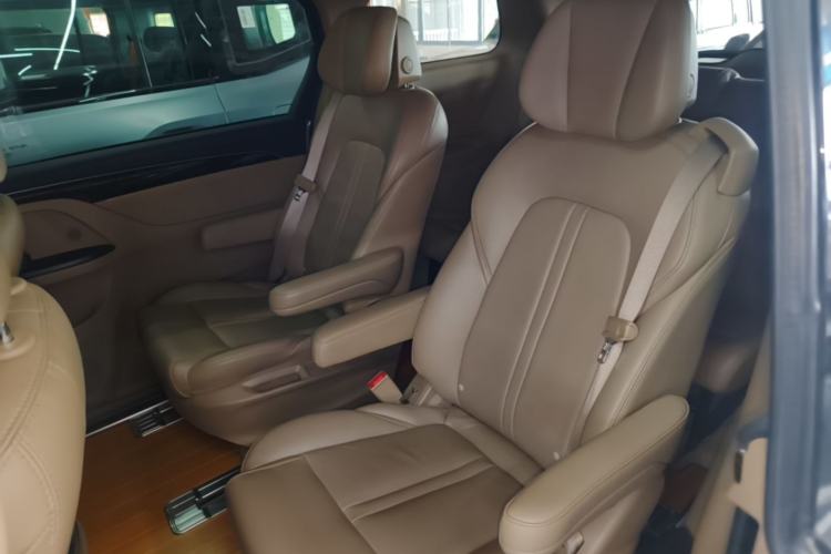Used Buick GL8 2017 ES 28T Premium Version China V Standard Left Rear Seat