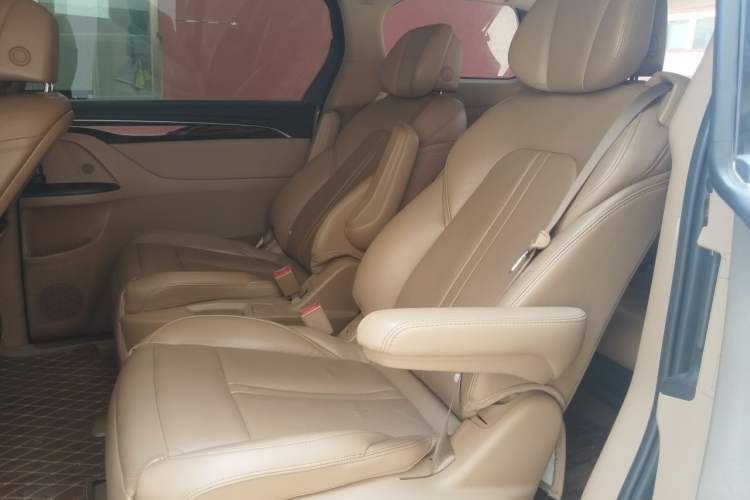 Used Buick GL8 2017 ES 28T Luxury Model China V Standard Left Rear Seat