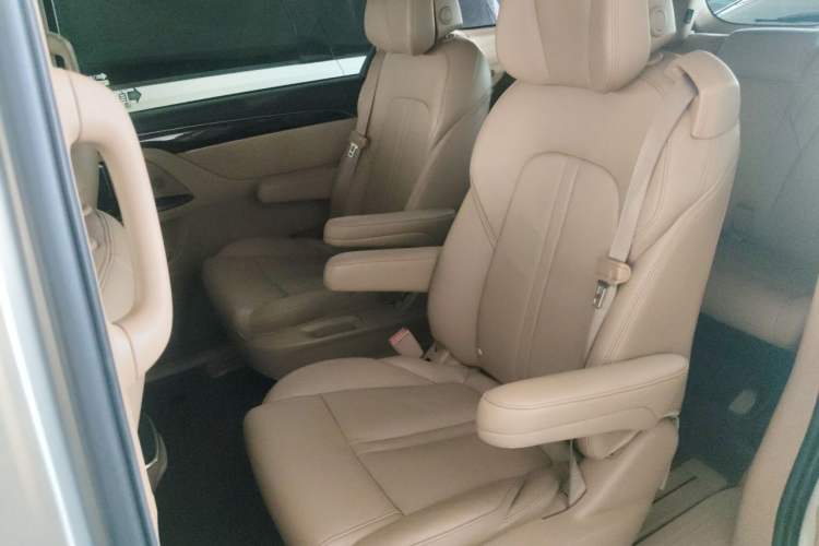 Used Buick GL8 2017 ES 28T Premium Version China V Standard Left Rear Seat