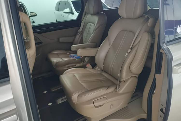 Used Buick GL8 2017 ES 28T Premium Version China V Standard Left Rear Seat
