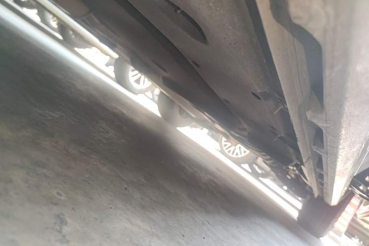 Used Buick GL8 2017 ES 28T Luxury Model China V Standard Left Side Sill