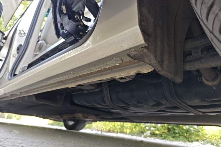 Used Buick GL8 2017 ES 28T Comfort Model China V Standard Left Side Sill
