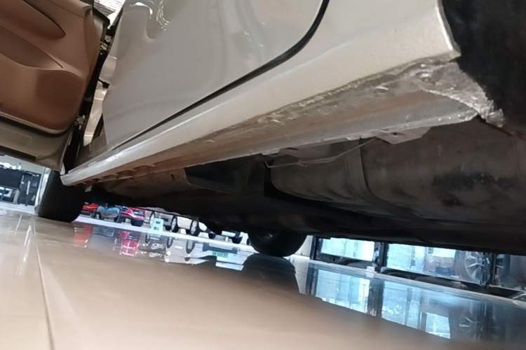Used Buick GL8 2017 ES 28T Premium Version China V Standard Left Side Sill