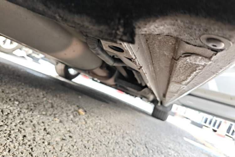 Used Buick GL8 2017 ES 28T Comfort Model China V Standard Left Side Sill