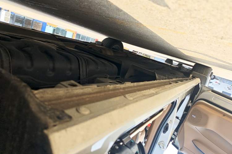 Used Buick GL8 2017 ES 28T Flagship Model China V Standard Left Side Sill