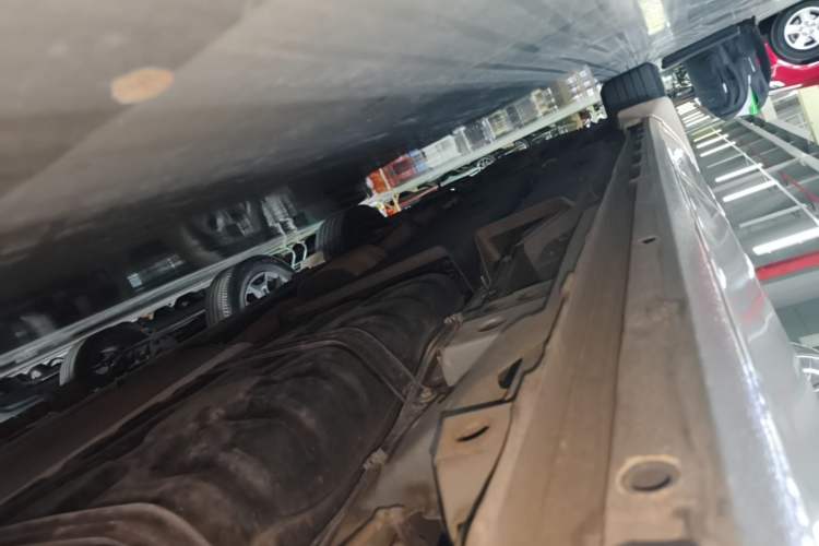 Used Buick GL8 2017 ES 28T Premium Version China V Standard Left Side Sill