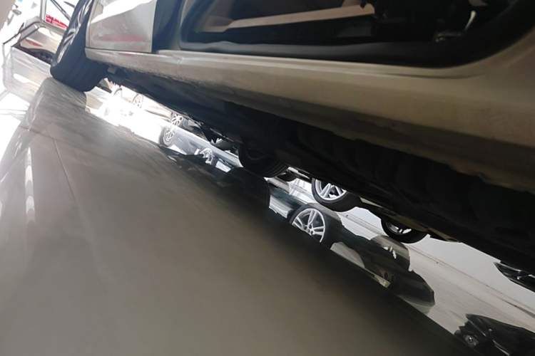 Used Buick GL8 2017 ES 28T Luxury Model China V Standard Left Side Sill