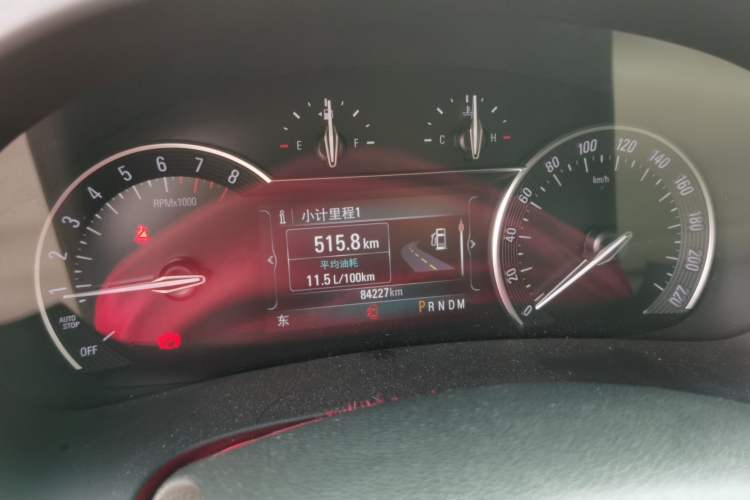 Used Buick GL8 2017 ES 28T Comfort Model China V Standard Odometer Close Up