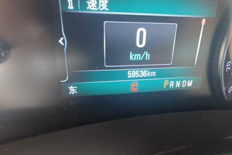Used Buick GL8 2017 ES 28T Luxury Model China V Standard Odometer Close Up